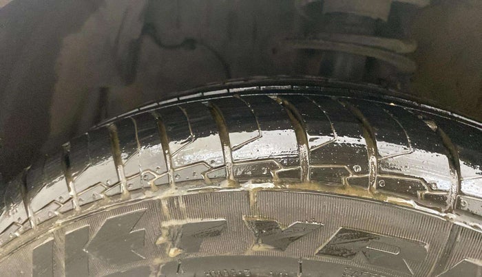 2013 Toyota Etios G, Petrol, Manual, 57,884 km, Left Front Tyre Tread