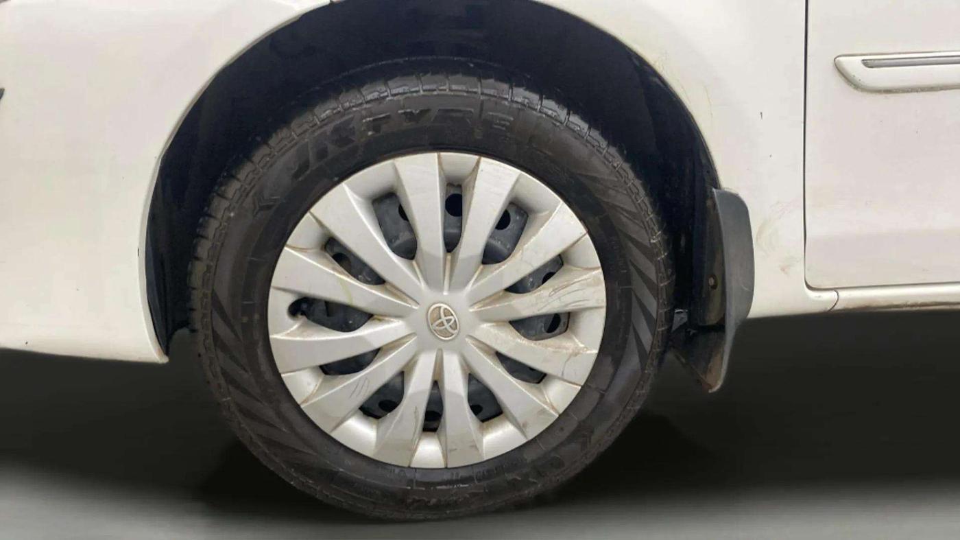 2013 Toyota Etios G, Petrol, Manual, 57,884 km, Left Front Wheel