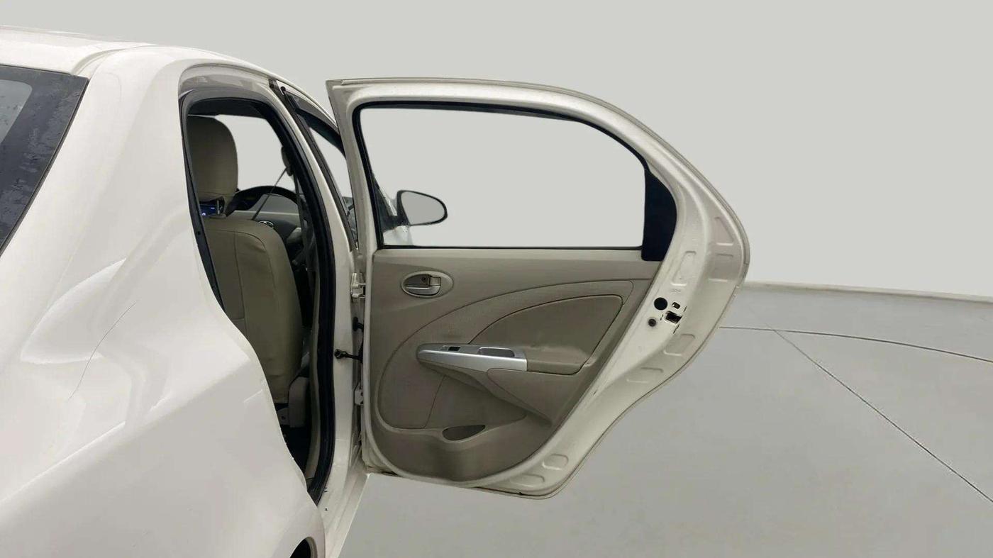 2013 Toyota Etios G, Petrol, Manual, 57,884 km, RHS Rear Door