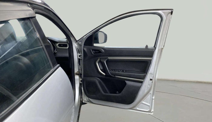 2021 Renault Kiger RXZ MT DUAL TONE, Petrol, Manual, 49,720 km, RHS Front Door