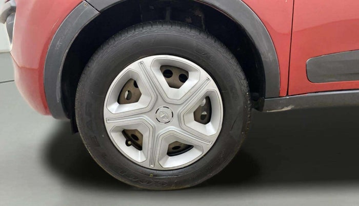 2018 Tata NEXON XM DIESEL, Diesel, Manual, 96,108 km, Left Front Wheel