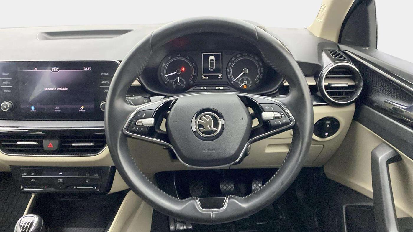 2023 Skoda SLAVIA Ambition 1.5L TSI, Petrol, Manual, 21,223 km, Steering Wheel Close Up