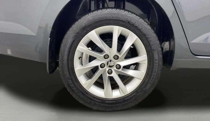 2023 Skoda SLAVIA Ambition 1.5L TSI, Petrol, Manual, 20,988 km, Right Rear Wheel