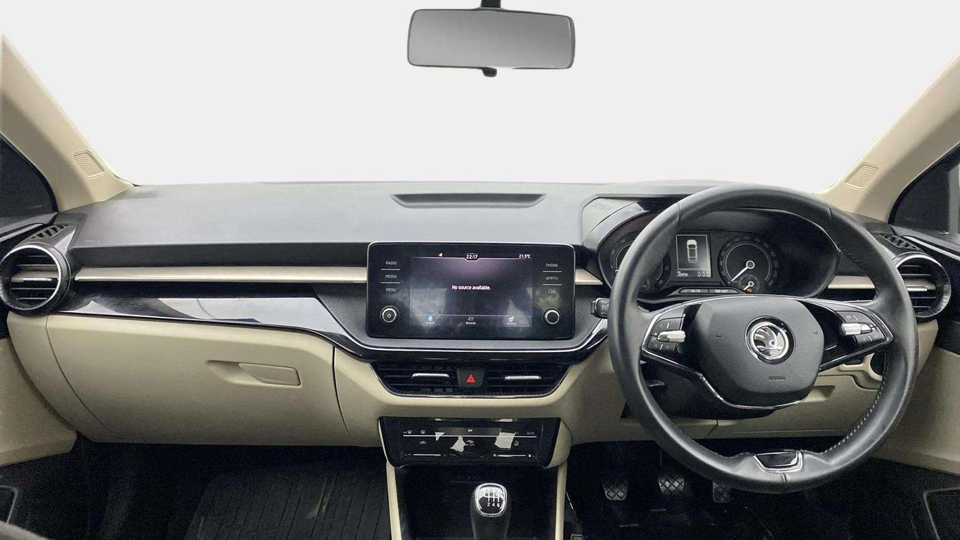 2023 Skoda SLAVIA Ambition 1.5L TSI, Petrol, Manual, 21,223 km, Dashboard