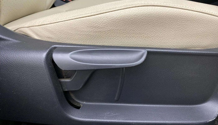 2020 Volkswagen Vento HIGHLINE PLUS 1.0L TSI, Petrol, Manual, 64,479 km, Driver Side Adjustment Panel