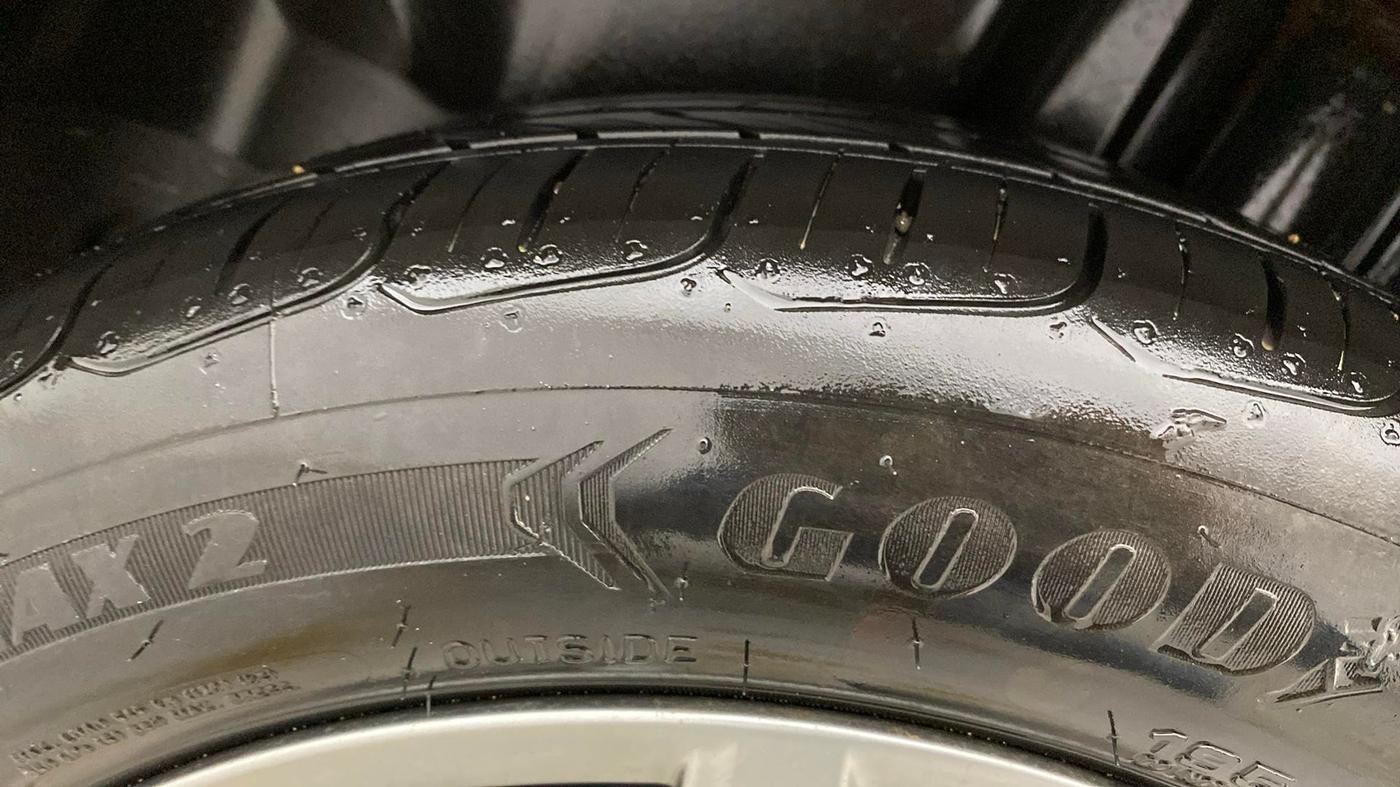 2020 Volkswagen Vento HIGHLINE PLUS 1.0L TSI, Petrol, Manual, 65,182 km, Left Rear Tyre Tread