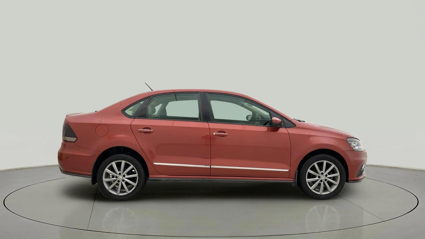 2020 Volkswagen Vento HIGHLINE PLUS 1.0L TSI, Petrol, Manual, 65,182 km, Right Side View