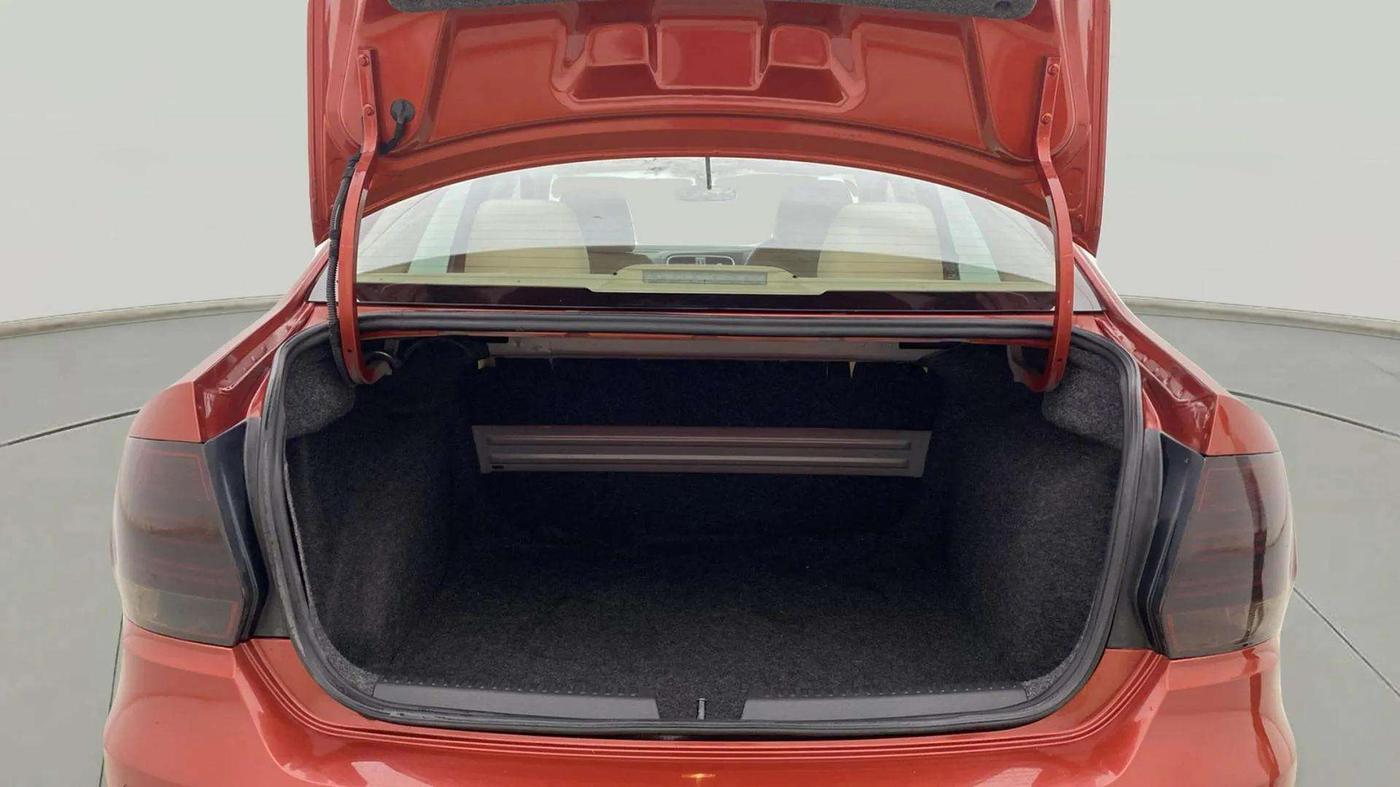 2020 Volkswagen Vento HIGHLINE PLUS 1.0L TSI, Petrol, Manual, 65,182 km, Boot Open Zoomed View