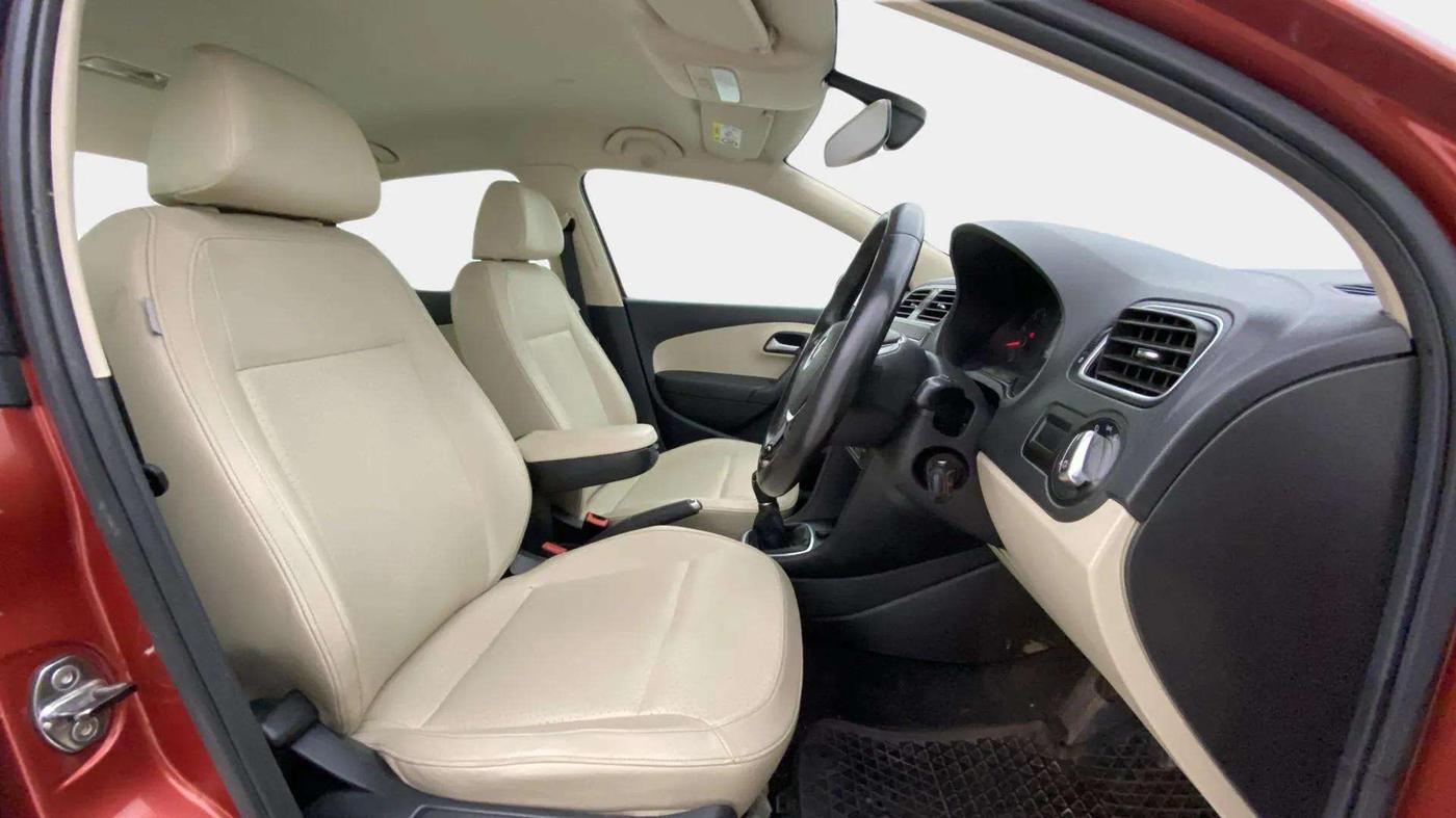 2020 Volkswagen Vento HIGHLINE PLUS 1.0L TSI, Petrol, Manual, 65,182 km, Right Side Front Door Cabin