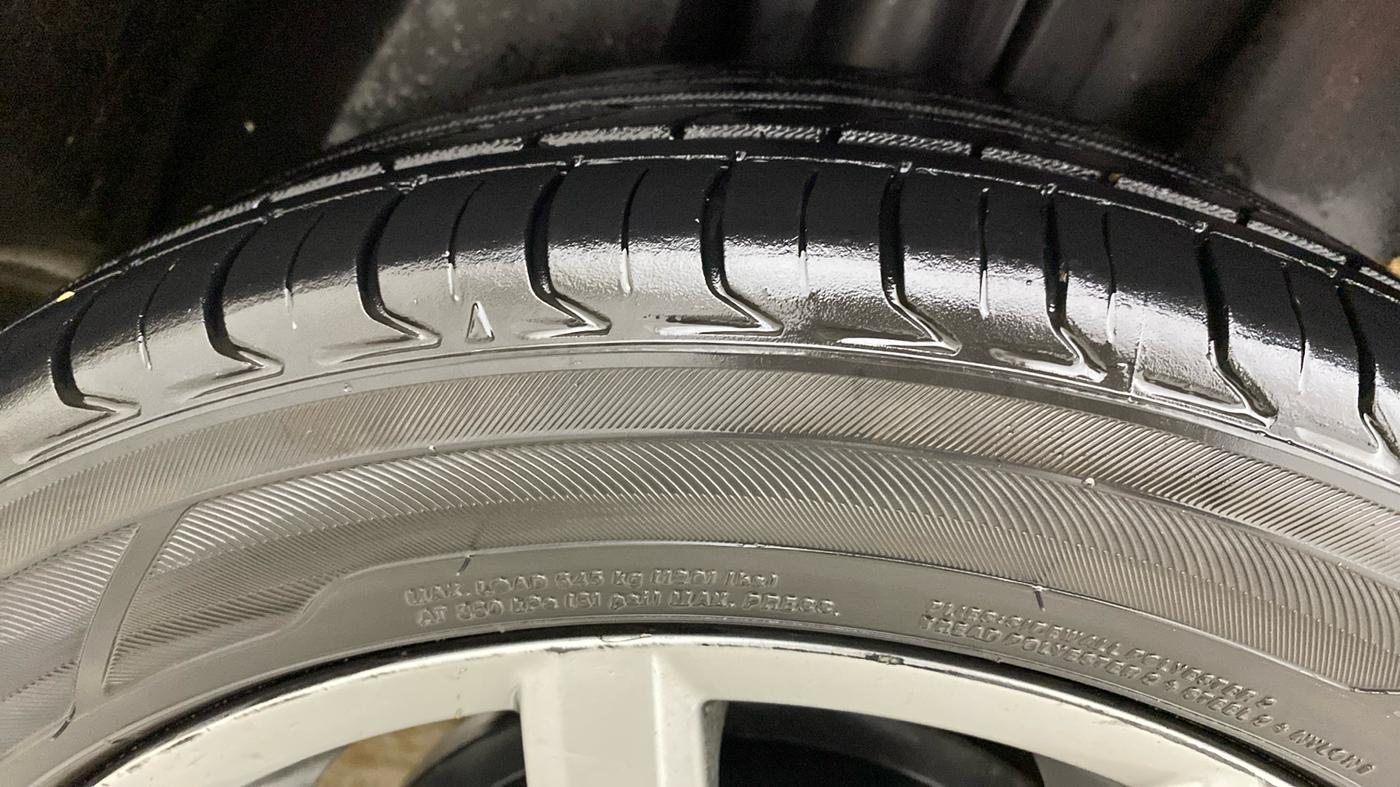 2020 Volkswagen Vento HIGHLINE PLUS 1.0L TSI, Petrol, Manual, 65,182 km, Left Front Tyre Tread