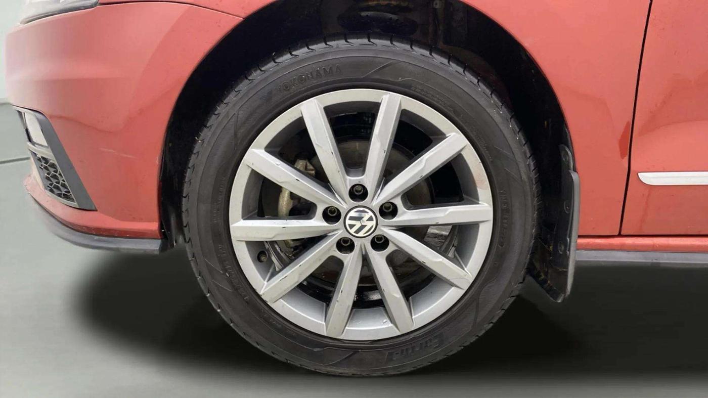2020 Volkswagen Vento HIGHLINE PLUS 1.0L TSI, Petrol, Manual, 65,182 km, Left Front Wheel