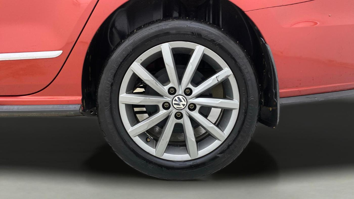 2020 Volkswagen Vento HIGHLINE PLUS 1.0L TSI, Petrol, Manual, 65,182 km, Left Rear Wheel