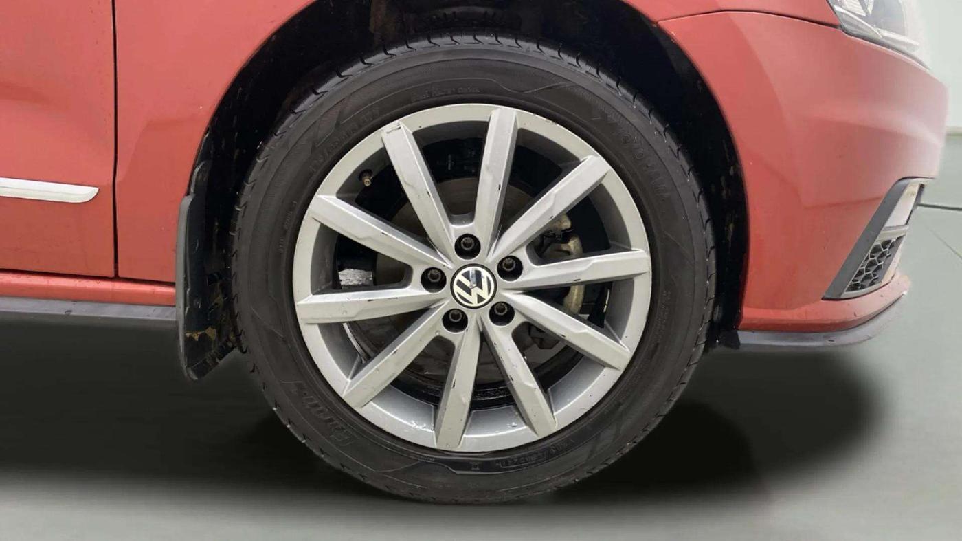 2020 Volkswagen Vento HIGHLINE PLUS 1.0L TSI, Petrol, Manual, 65,182 km, Right Front Wheel