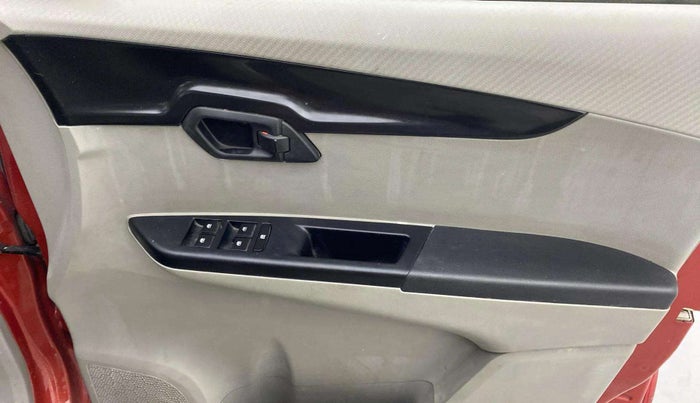 2017 Mahindra Kuv100 K4 6 STR, Petrol, Manual, 20,129 km, Driver Side Door Panels Control