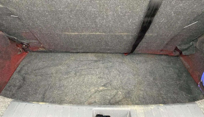 2017 Mahindra Kuv100 K4 6 STR, Petrol, Manual, 20,129 km, Boot Inside