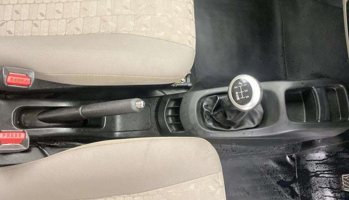 2016 Maruti Wagon R 1.0 VXI, Petrol, Manual, 18,338 km, Gear Lever