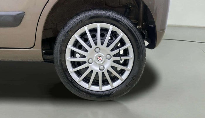 2016 Maruti Wagon R 1.0 VXI, Petrol, Manual, 18,338 km, Left Rear Wheel