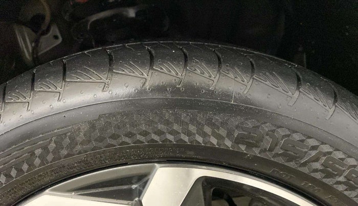 2021 Hyundai ALCAZAR PLATINUM 2.0 MT 7STR, Petrol, Manual, 17,509 km, Right Front Tyre Tread