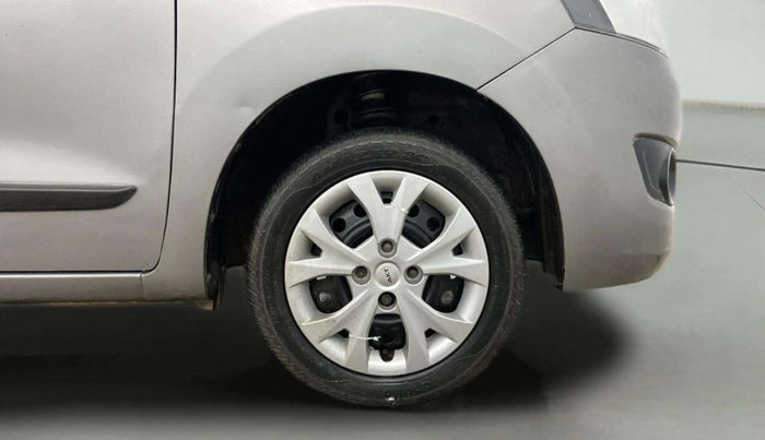 2017 Maruti Wagon R 1.0 VXI, Petrol, Manual, 38,111 km, Right Front Wheel