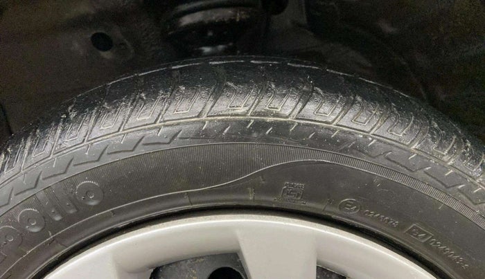 2017 Maruti Wagon R 1.0 VXI, Petrol, Manual, 38,111 km, Left Front Tyre Tread