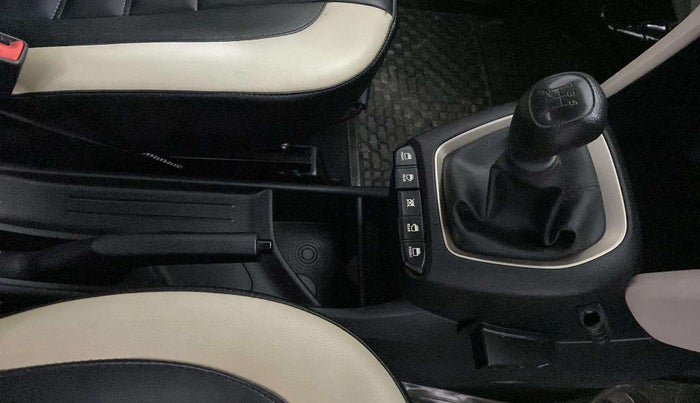 2021 Hyundai NEW SANTRO SPORTZ MT, Petrol, Manual, 28,825 km, Gear Lever