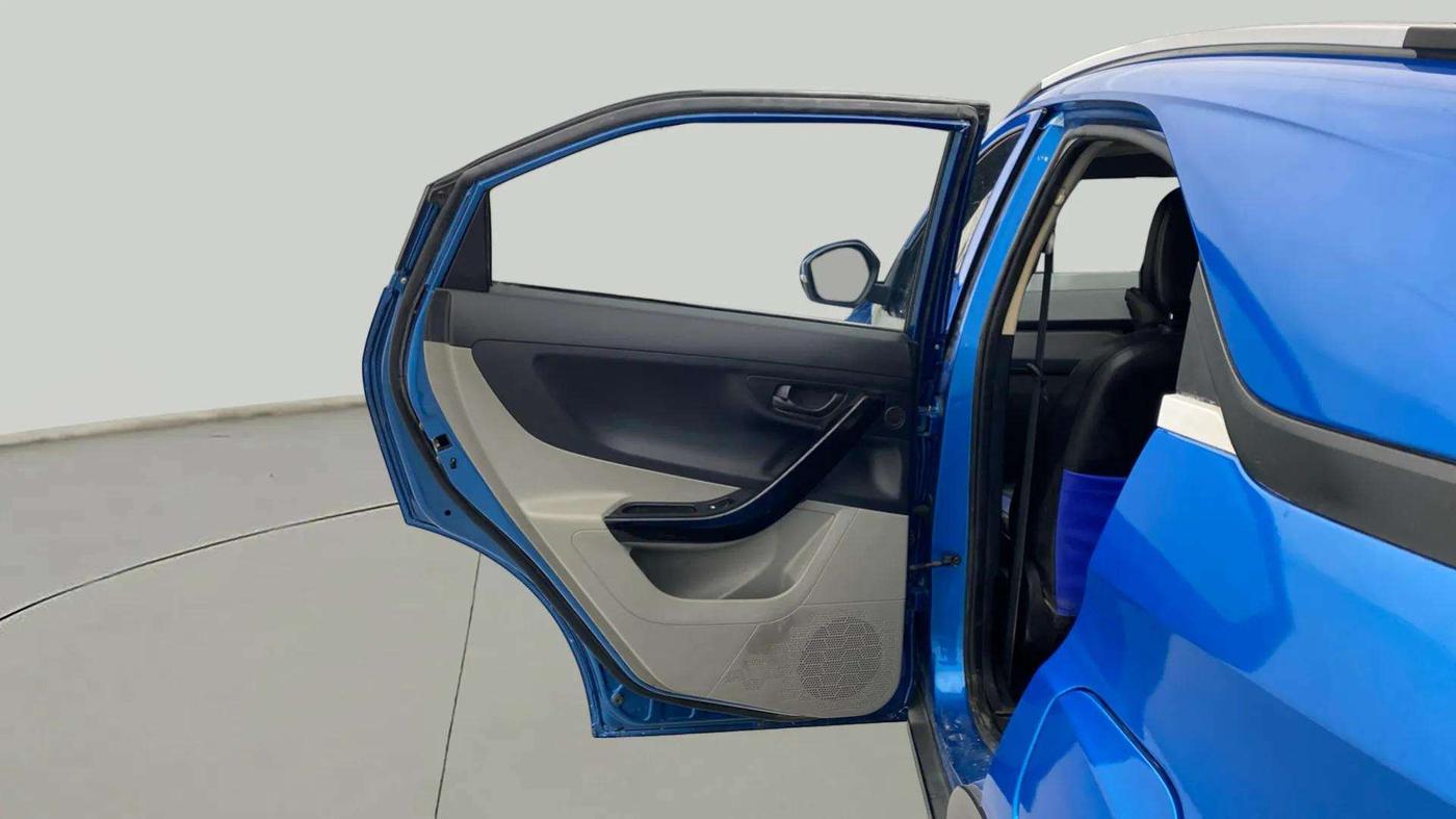 2018 Tata NEXON XT PETROL, Petrol, Manual, 82,477 km, LHS Rear Door