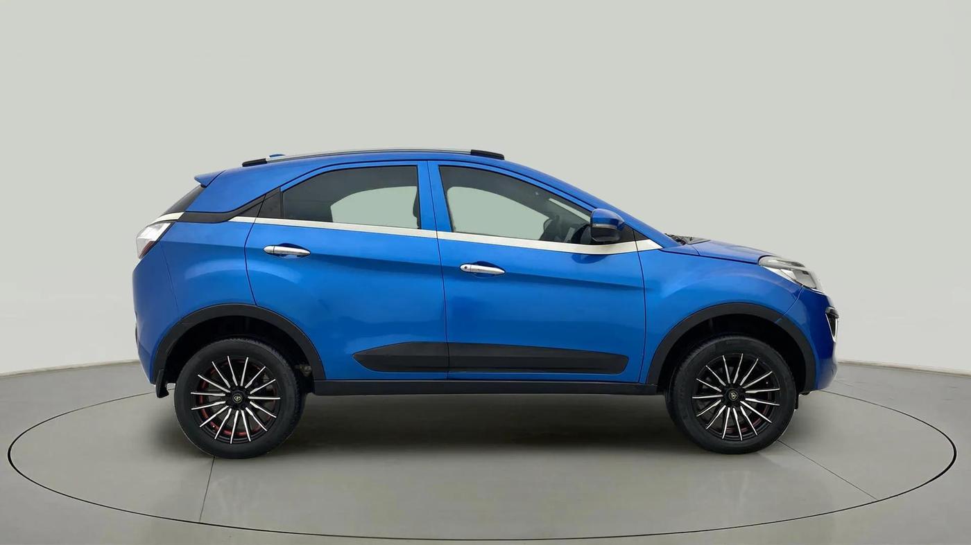 2018 Tata NEXON XT PETROL, Petrol, Manual, 82,477 km, Right Side View