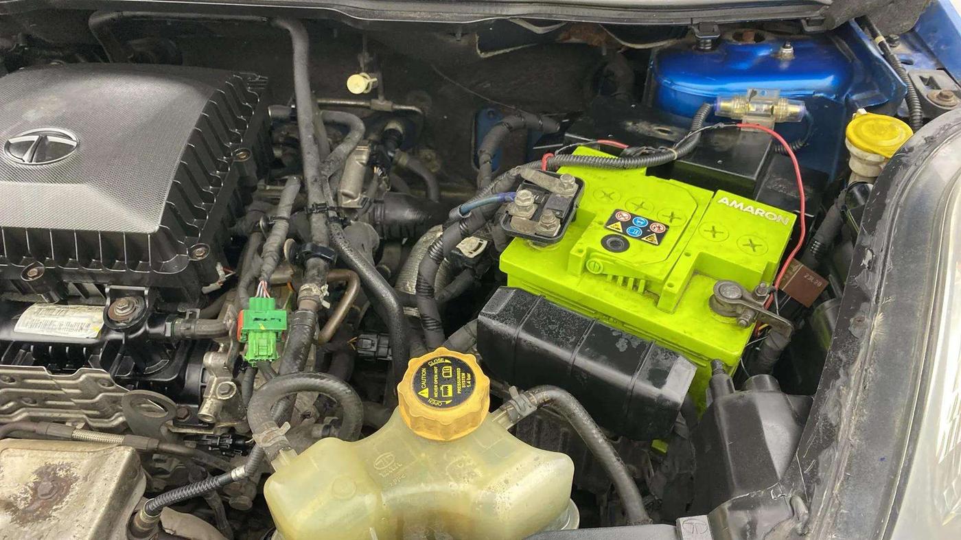 2018 Tata NEXON XT PETROL, Petrol, Manual, 82,477 km, Engine View - Left