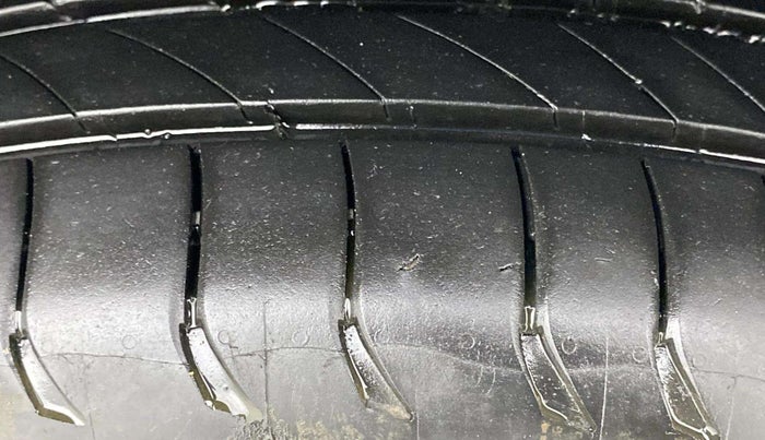 2018 Tata NEXON XT PETROL, Petrol, Manual, 82,406 km, Left Rear Tyre Tread