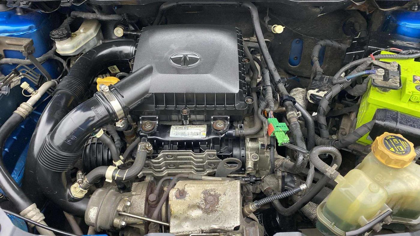 2018 Tata NEXON XT PETROL, Petrol, Manual, 82,477 km, Engine View
