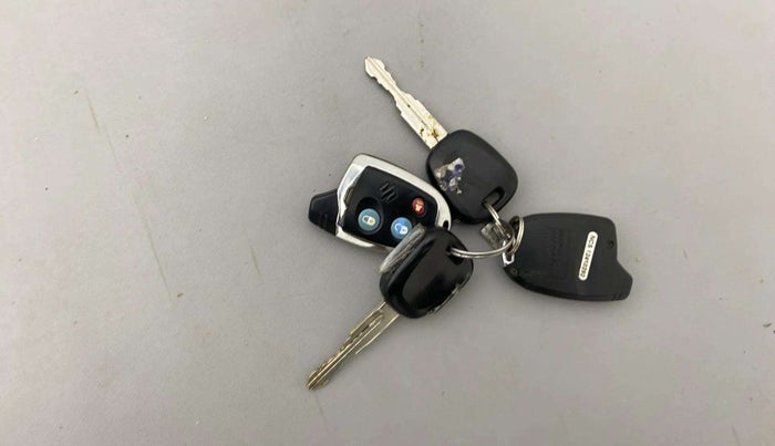 2017 Maruti Celerio VXI, Petrol, Manual, 38,368 km, Key Close Up
