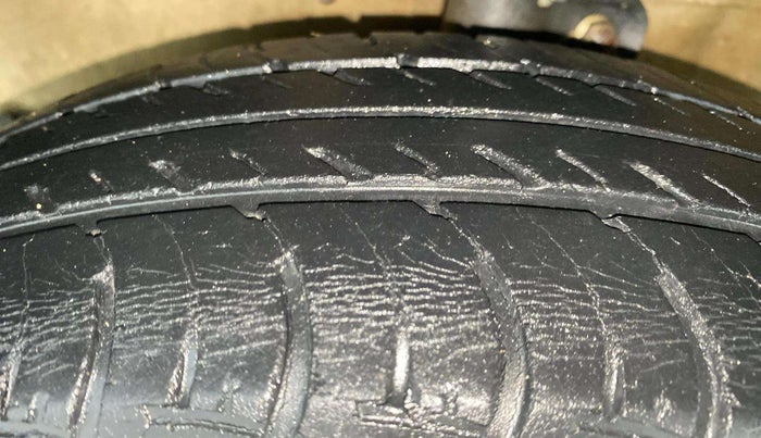 2017 Maruti Celerio VXI, Petrol, Manual, 38,368 km, Left Front Tyre Tread