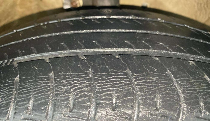 2017 Maruti Celerio VXI, Petrol, Manual, 38,368 km, Right Front Tyre Tread