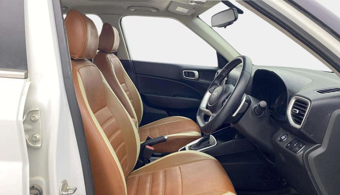 2020 Hyundai VENUE SX PLUS 1.0 TURBO DCT, Petrol, Automatic, 39,608 km, Right Side Front Door Cabin