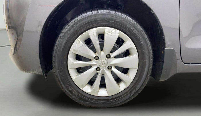 2017 Maruti Baleno DELTA DIESEL 1.3, Diesel, Manual, 85,094 km, Left Front Wheel