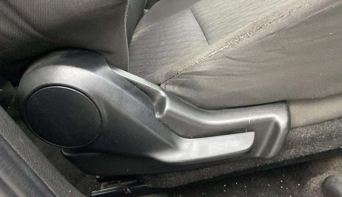 2017 Maruti Baleno DELTA DIESEL 1.3, Diesel, Manual, 85,094 km, Driver Side Adjustment Panel