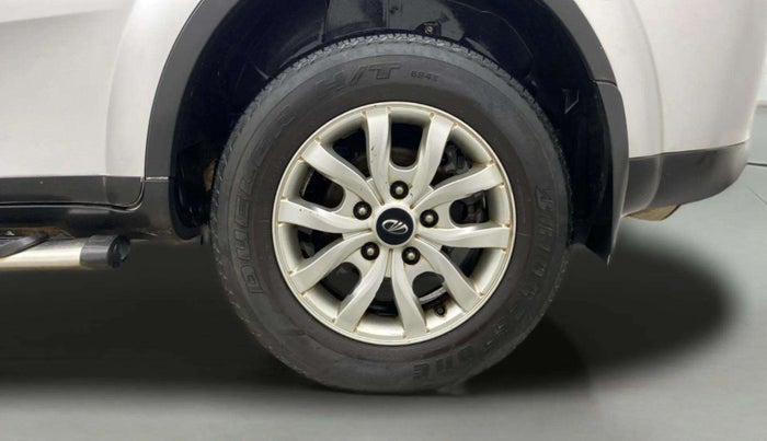 2015 Mahindra XUV500 W10, Diesel, Manual, 97,303 km, Left Rear Wheel