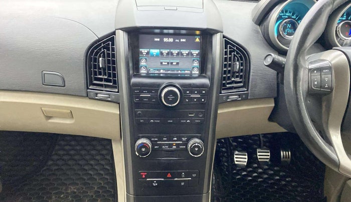 2015 Mahindra XUV500 W10, Diesel, Manual, 97,303 km, Air Conditioner