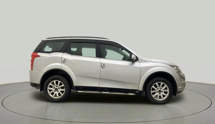 2015 Mahindra XUV500 W10, Diesel, Manual, 97,303 km, Right Side View