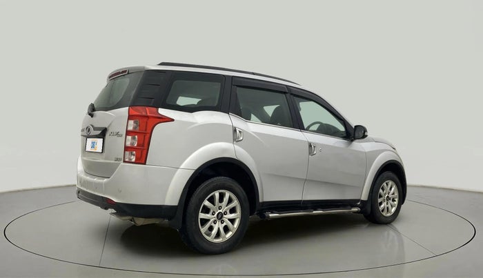2015 Mahindra XUV500 W10, Diesel, Manual, 97,303 km, Right Back Diagonal