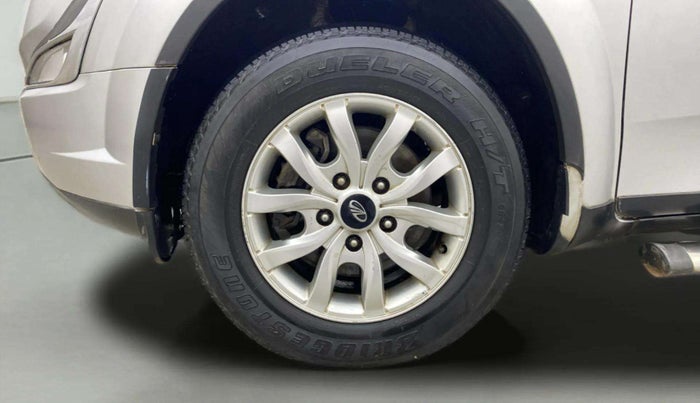 2015 Mahindra XUV500 W10, Diesel, Manual, 97,303 km, Left Front Wheel