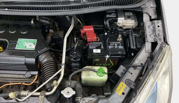 2017 Maruti Wagon R 1.0 VXI AMT, CNG, Automatic, 34,639 km, Engine View - Left