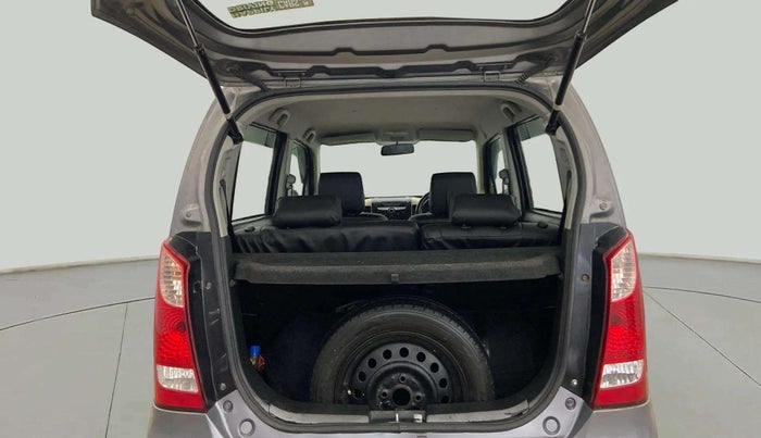 2017 Maruti Wagon R 1.0 VXI AMT, CNG, Automatic, 34,639 km, Boot Open Zoomed View