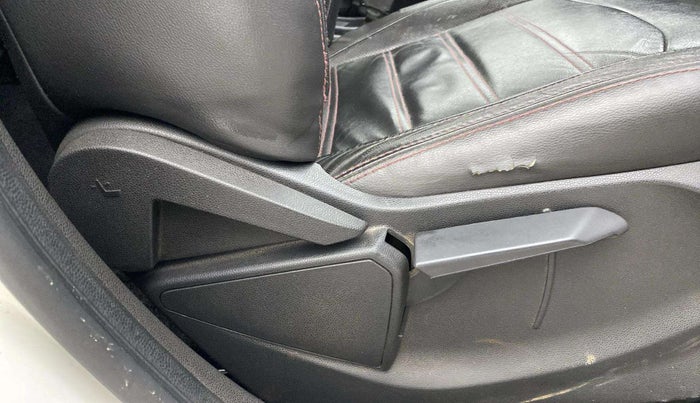 2016 Ford Ecosport TITANIUM+ 1.5L DIESEL, Diesel, Manual, 1,10,038 km, Driver Side Adjustment Panel