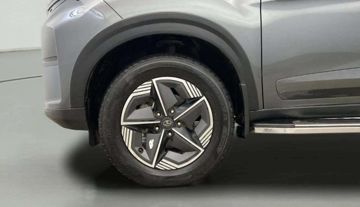 2023 Tata NEXON CREATIVE PLUS S 1.2 REVOTRON 6 MT DT, Petrol, Manual, 30,129 km, Left Front Wheel