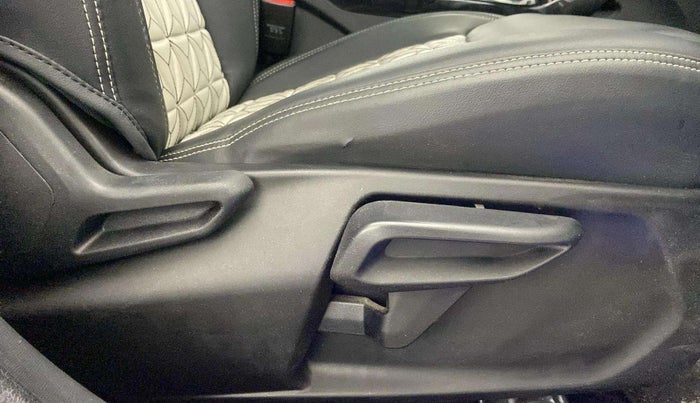 2023 Tata NEXON CREATIVE PLUS S 1.2 REVOTRON 6 MT DT, Petrol, Manual, 30,129 km, Driver Side Adjustment Panel