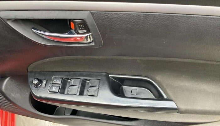 2016 Maruti Swift ZXI, Petrol, Manual, 35,345 km, Driver Side Door Panels Control