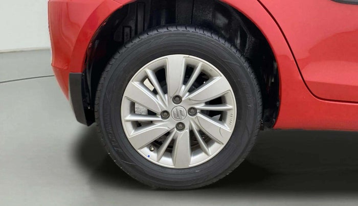 2016 Maruti Swift ZXI, Petrol, Manual, 35,345 km, Right Rear Wheel