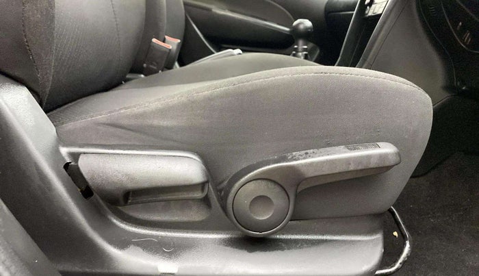 2016 Maruti Swift ZXI, Petrol, Manual, 35,345 km, Driver Side Adjustment Panel