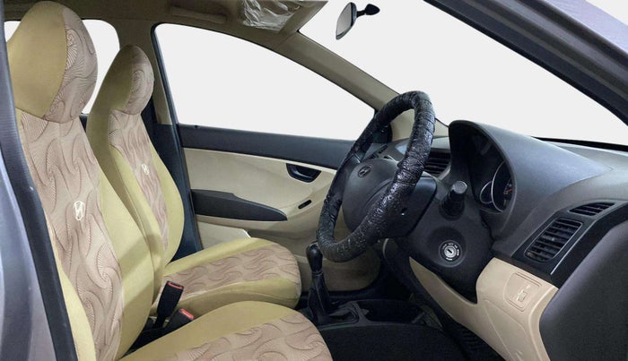 2013 Hyundai Eon MAGNA +, Petrol, Manual, 21,889 km, Right Side Front Door Cabin